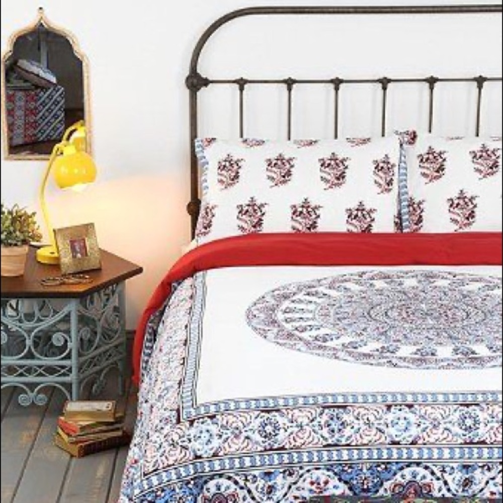 UO Temple Medallion Duvet Cover